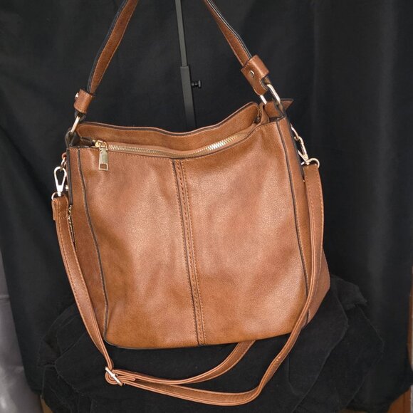 Realer brand hobo bag - Picture 1 of 4